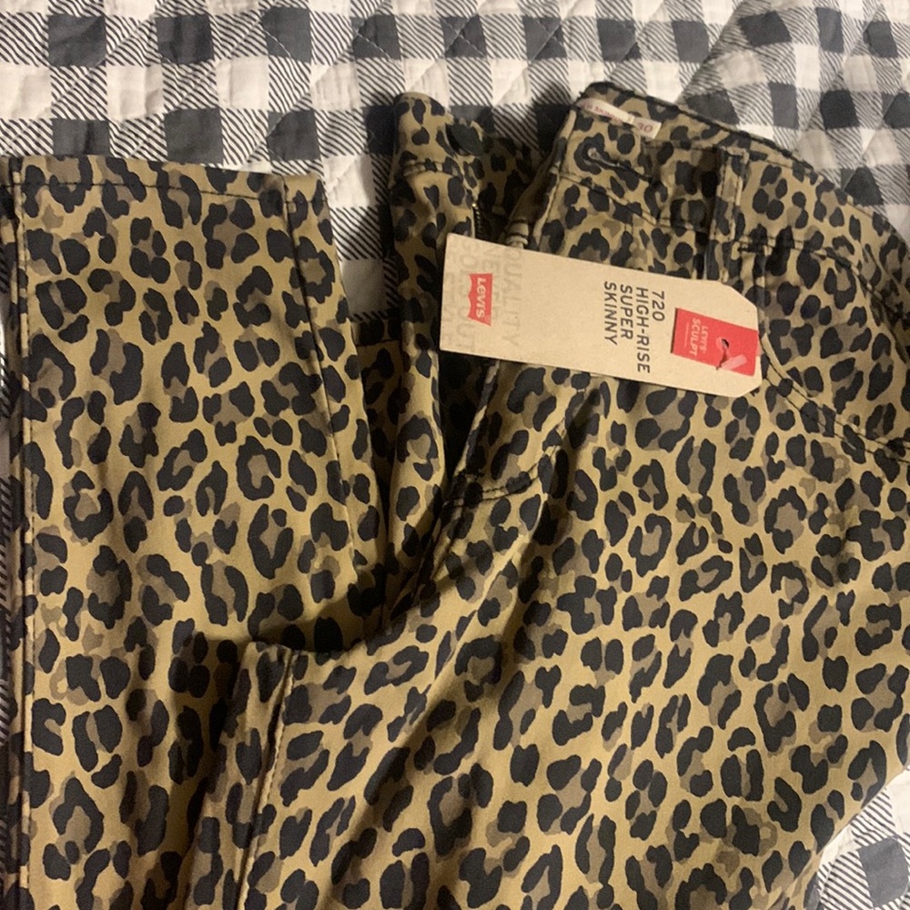 COPY - Women’s Levi’s leopard print high rise super skinny jegging